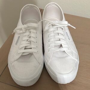 Superga Women’s All White Tennis Shoe Size 9.5 -Gently Worn